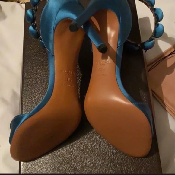 Alaia Paris Bombe Pom Pom Sandals - Picture 8 of 15